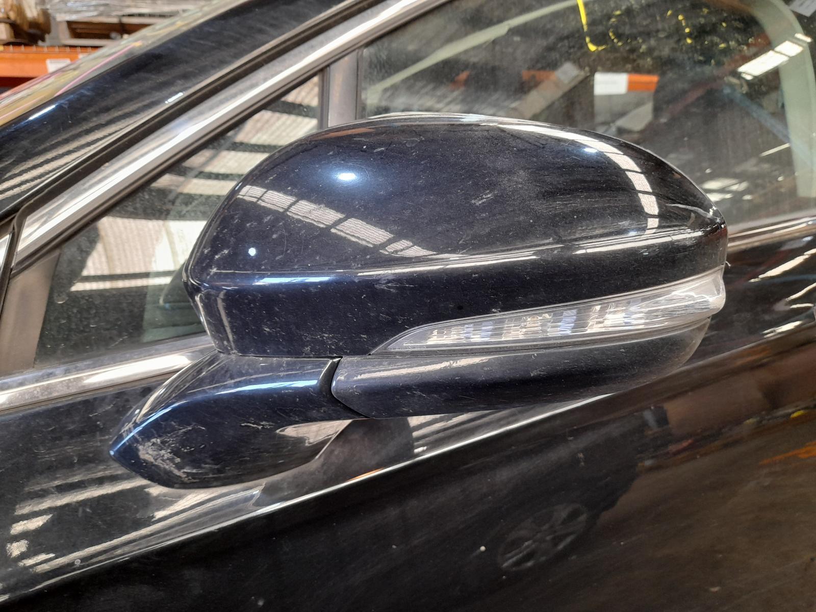 View Auto part Left Door Mirror Ford Mondeo 2017