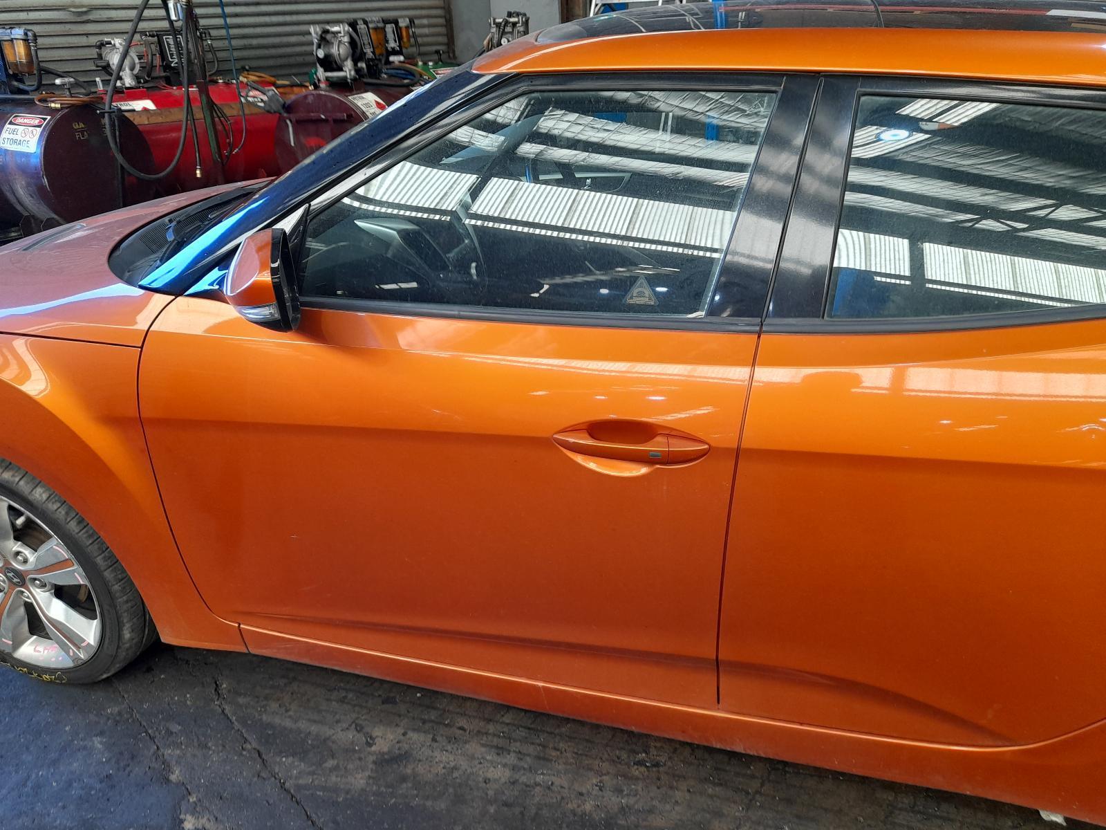 View Auto part Left Front Door Window Hyundai Veloster 2013