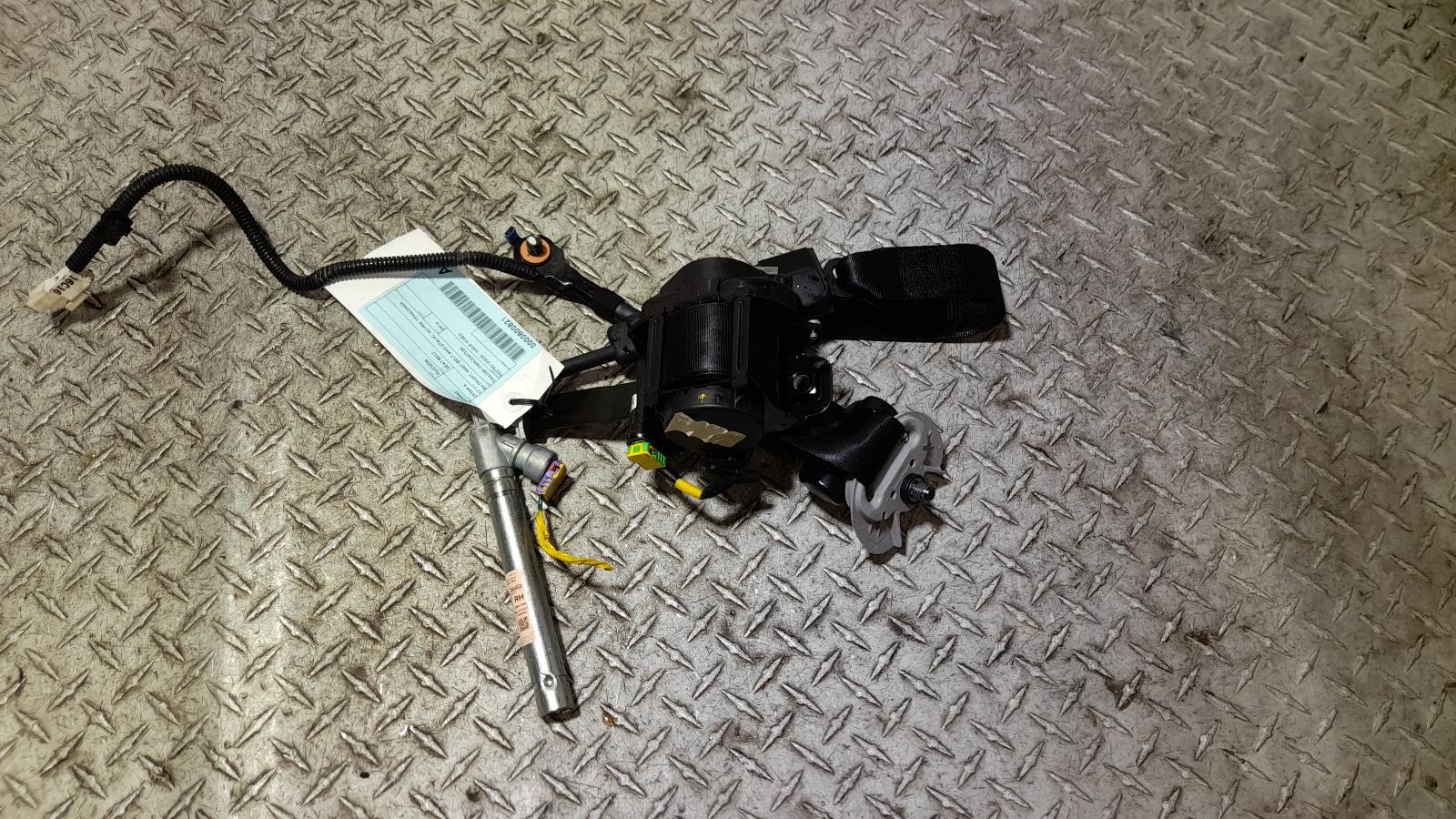 View Auto part Seatbelt/Stalk Hyundai Tucson 2016
