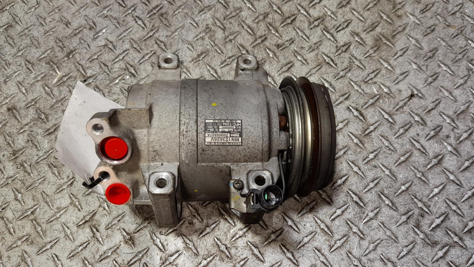 View Auto part A/C Compressor Mitsubishi Challenger 2015