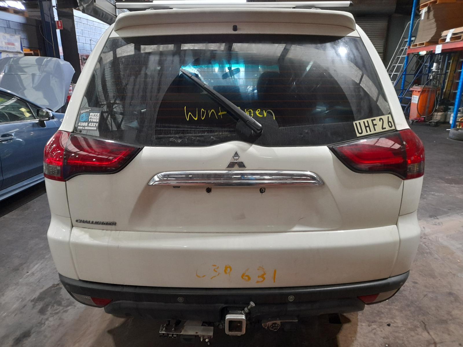 View Auto part Bootlid/Tailgate Mitsubishi Challenger 2015