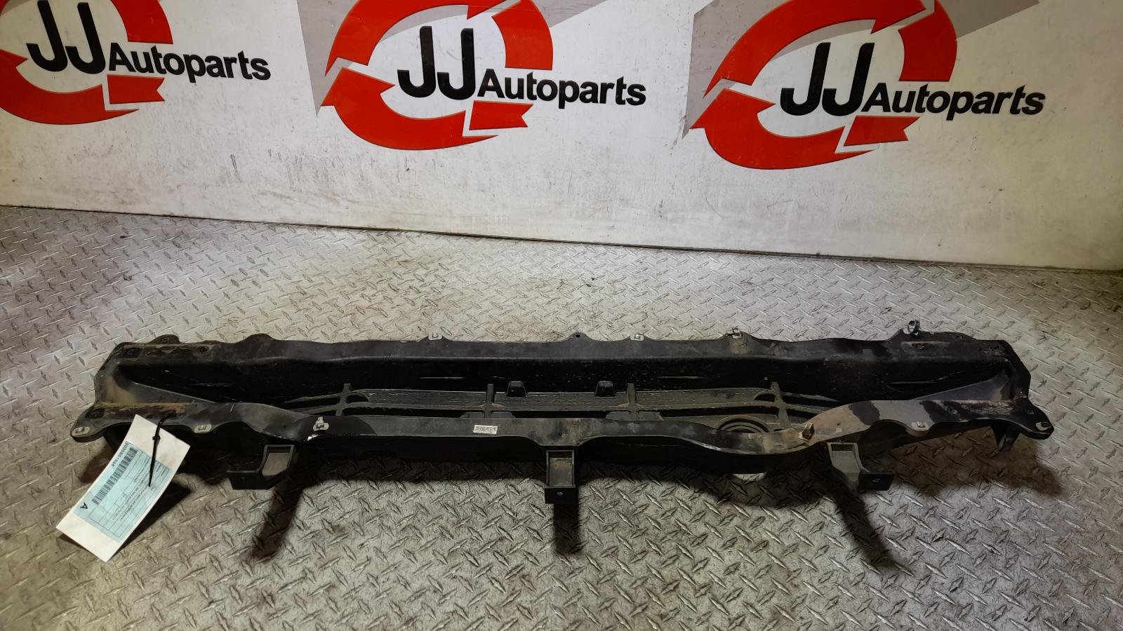 View Auto part R/Bar Bracket/Reinfo Hyundai I30 2016