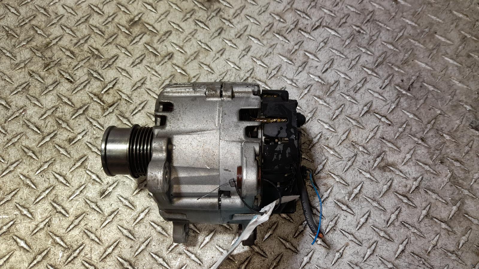View Auto part Alternator Volkswagen Golf 2014