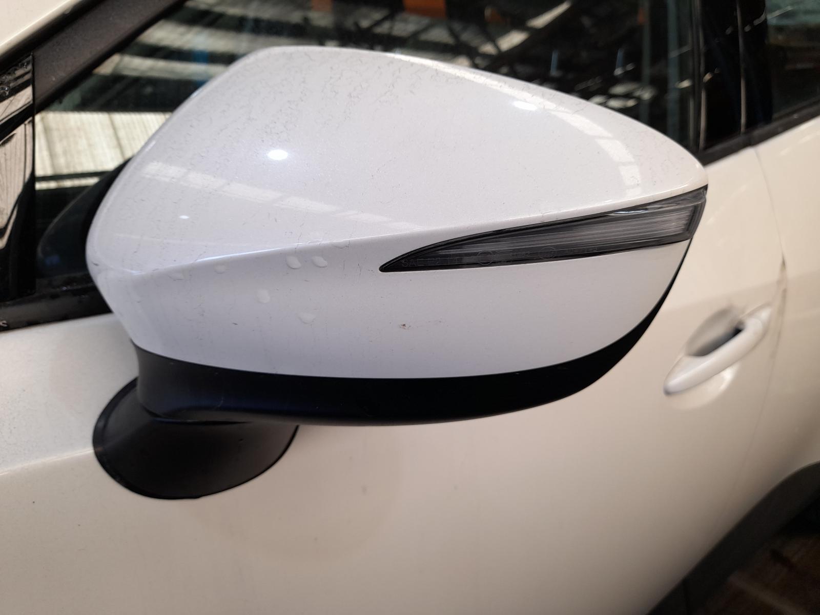 View Auto part Left Door Mirror Mazda Cx3 2024