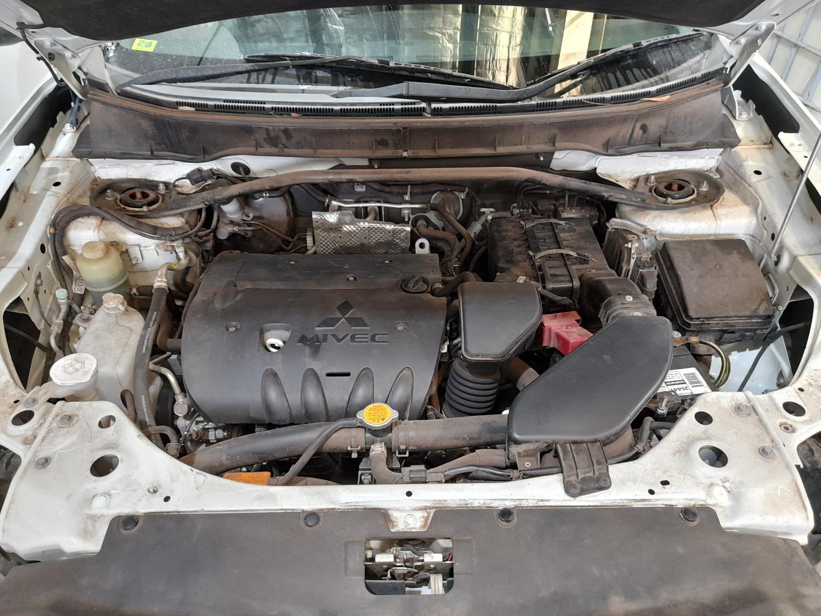 View Auto part Engine Mitsubishi Outlander 2011