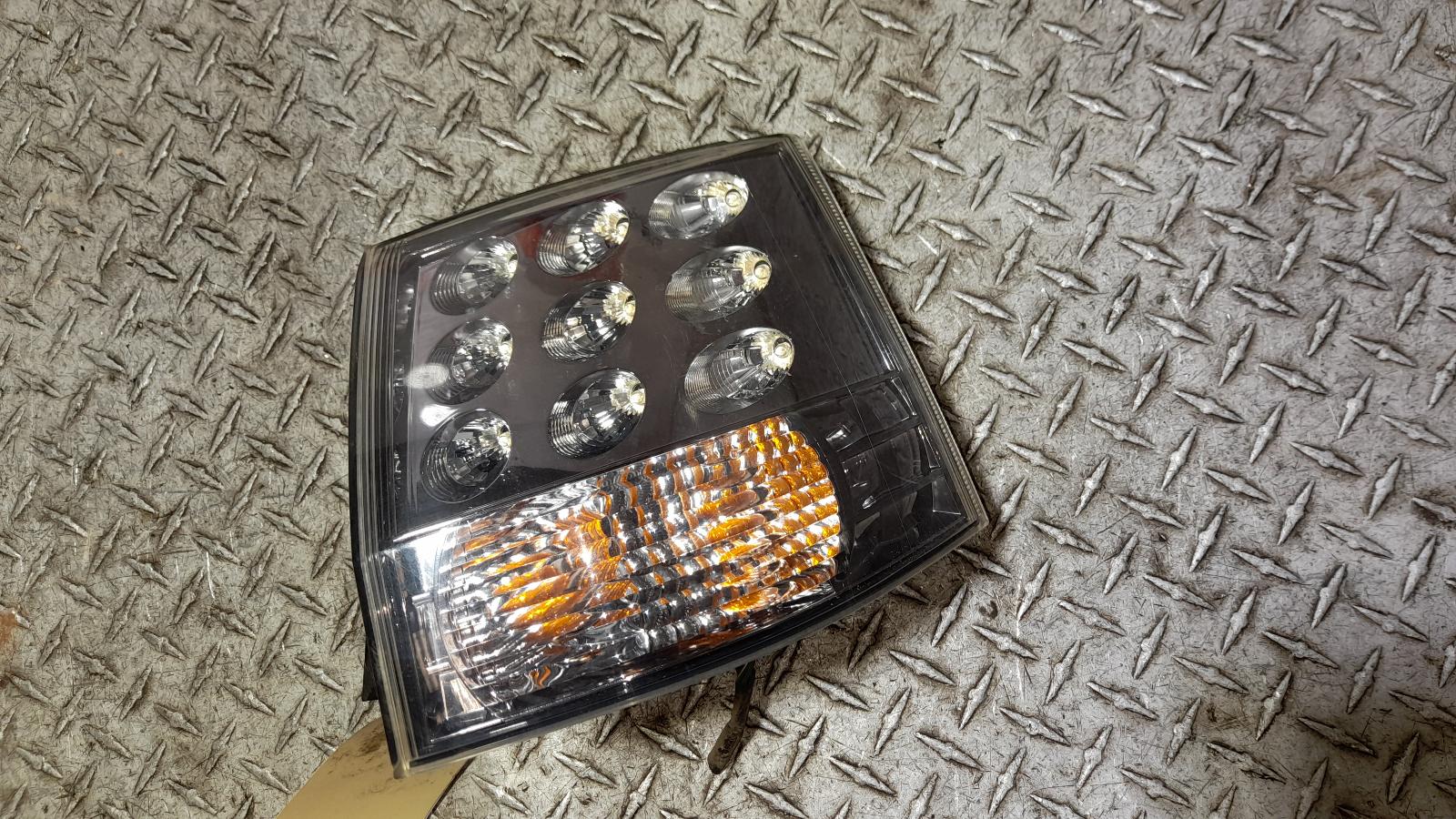 View Auto part Right Taillight Mitsubishi Outlander 2011