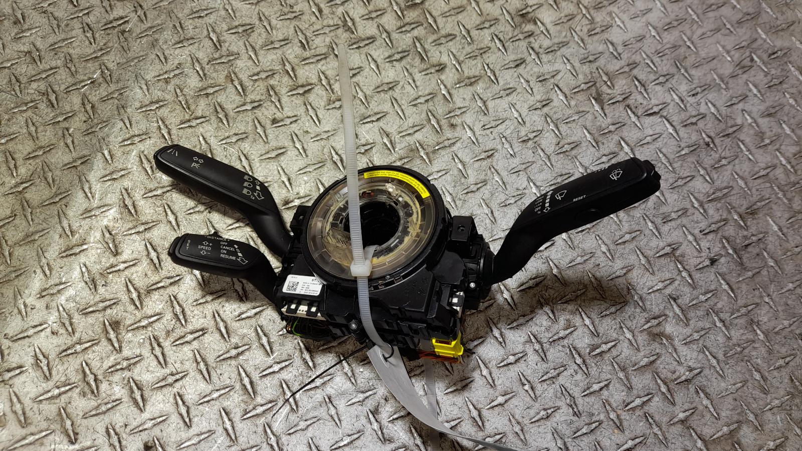 View Auto part Airbag Module/Sensor Audi A4 2015