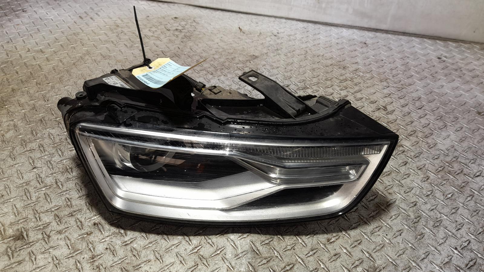 View Auto part Right Headlamp Audi Q3 2016