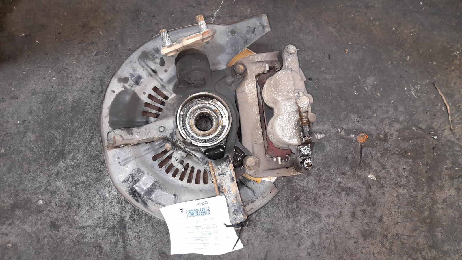 View Auto part Right Front Hub Assembly Toyota Kluger 2014
