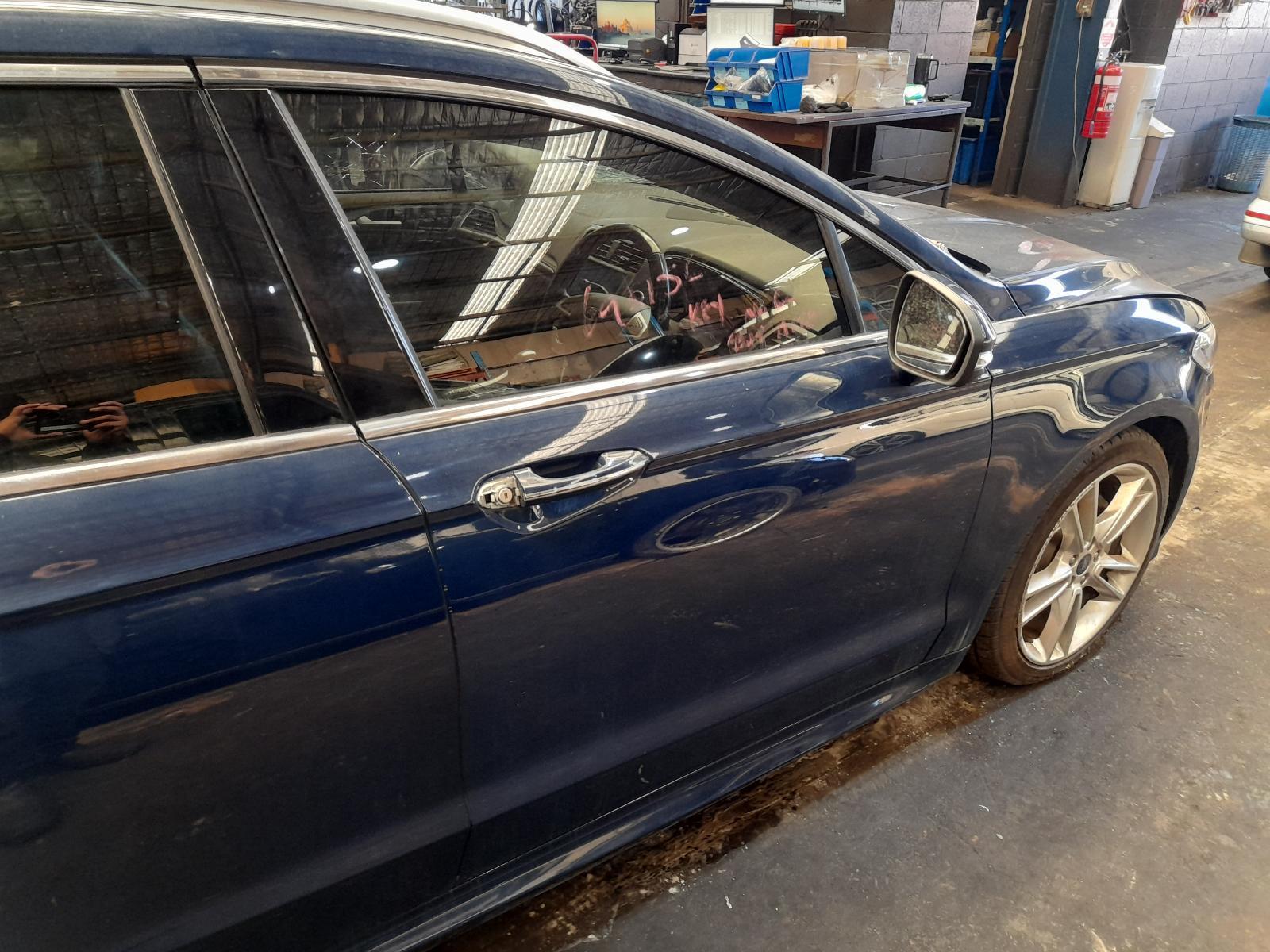 View Auto part Right Front Door Ford Mondeo 2017