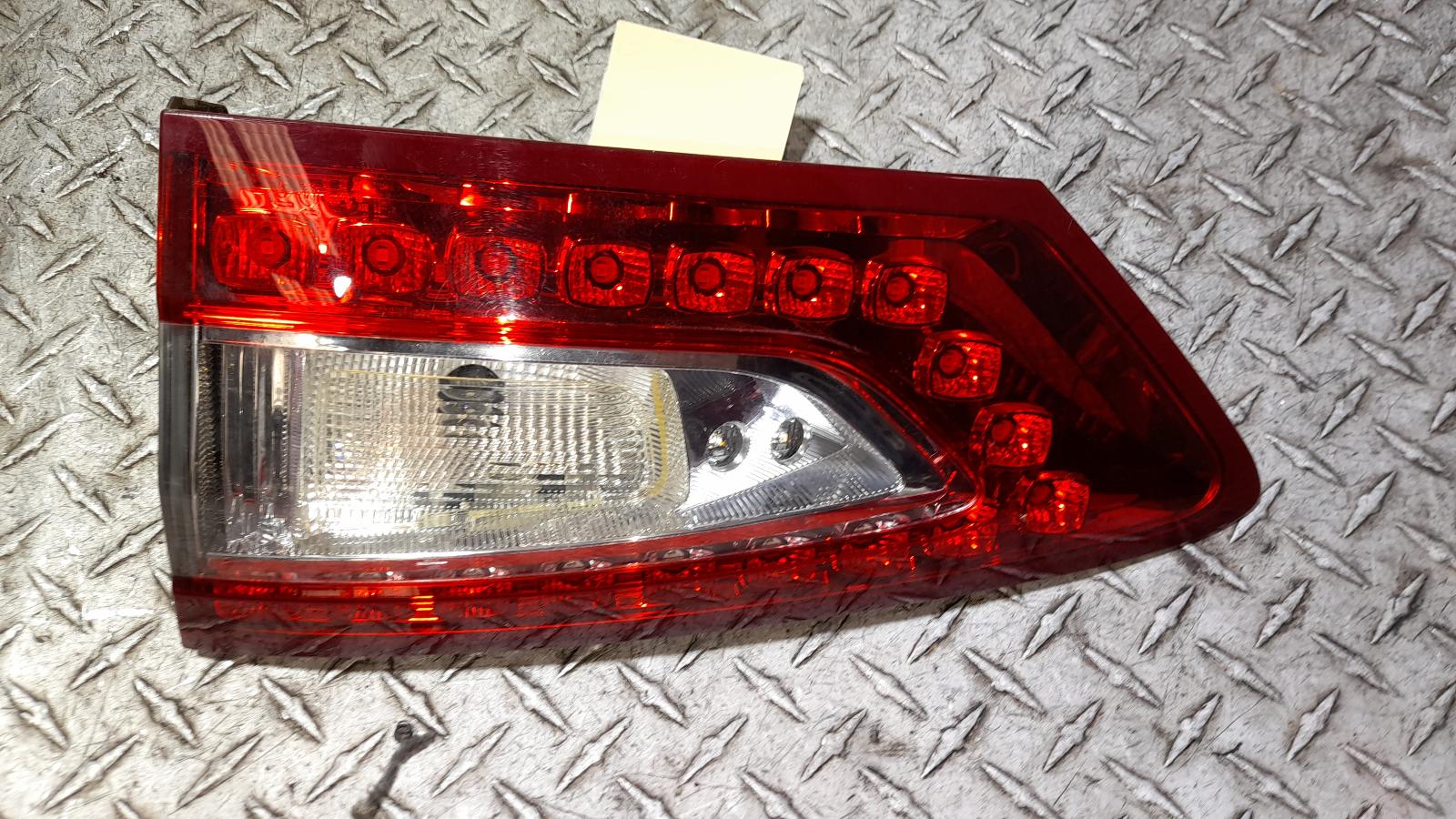 View Auto part Rear Garnish Ford Mondeo 2017