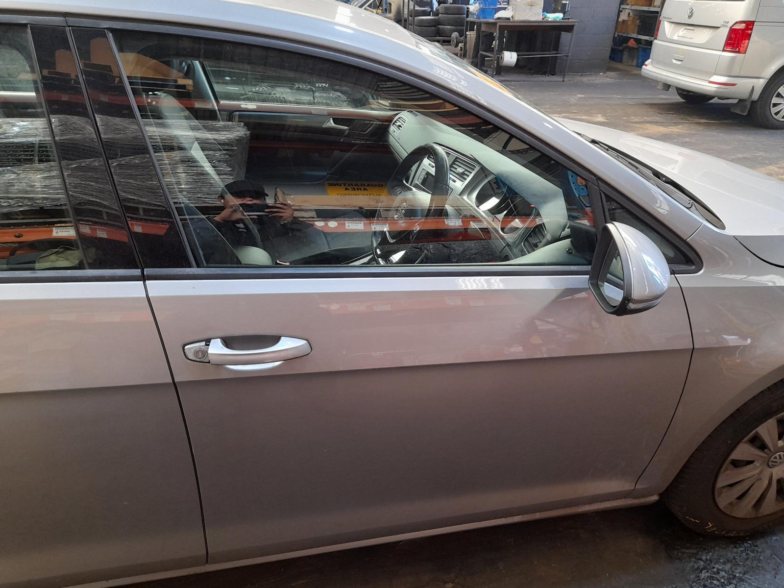 View Auto part Right Front Door Volkswagen Golf 2014