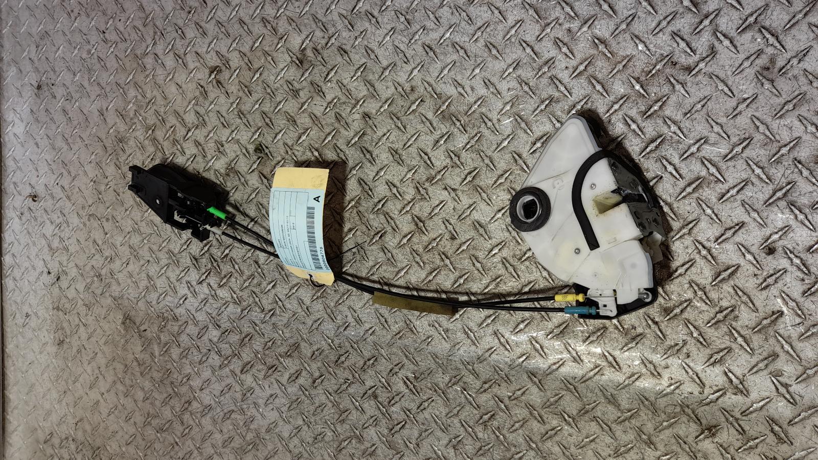 View Auto part Door/Boot/Gate Lock Suzuki Swift 2018