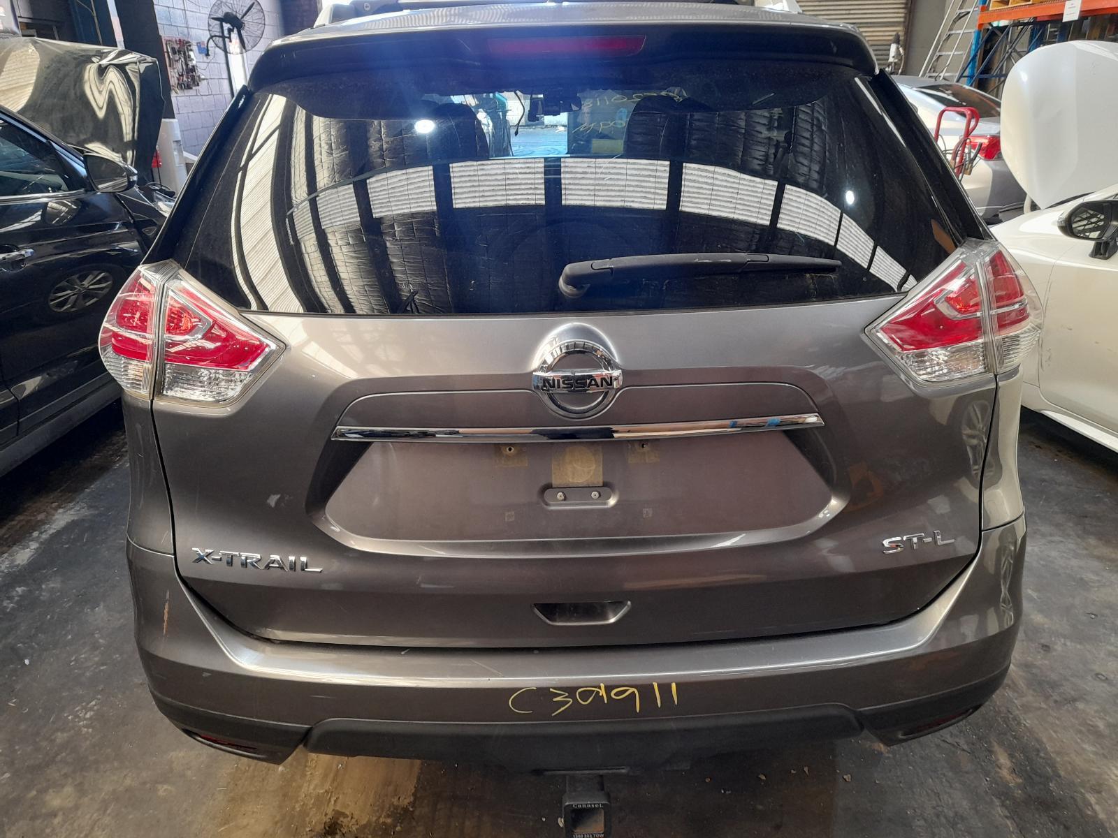 View Auto part Rear/Tailgate Glass Nissan Xtrail 2017