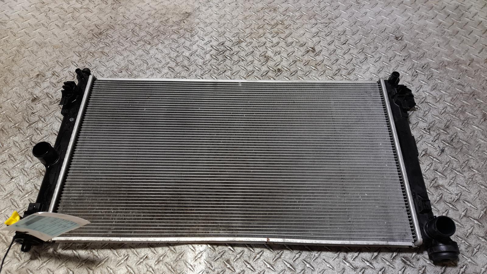 View Auto part Radiator Toyota Corolla 2018