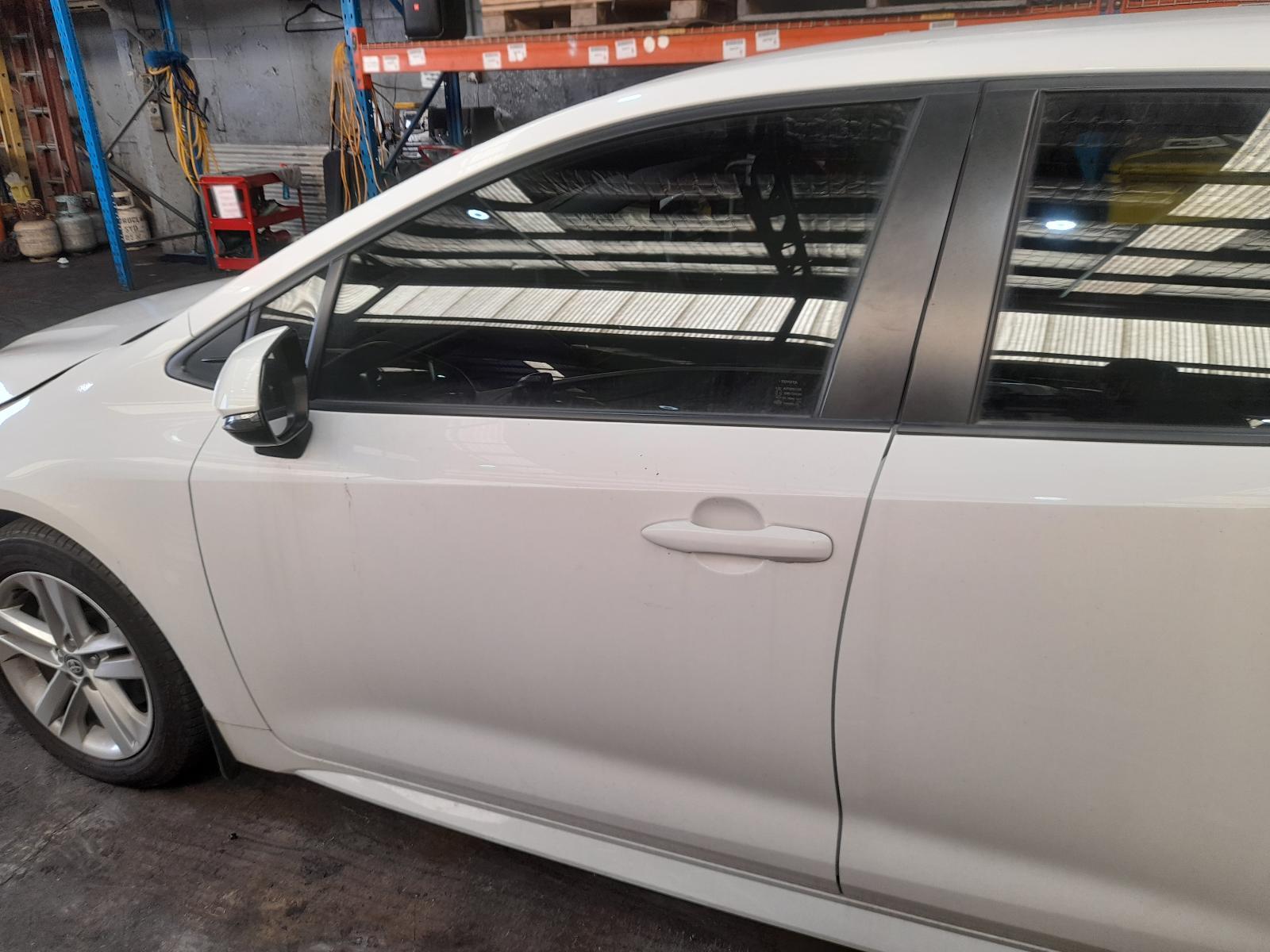 View Auto part Left Front Window Reg/Motor Toyota Corolla 2018