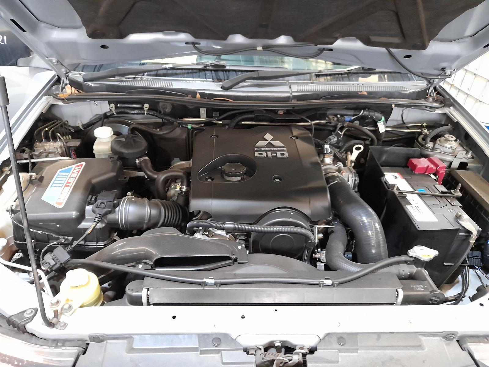 View Auto part Engine Mitsubishi Triton 2015
