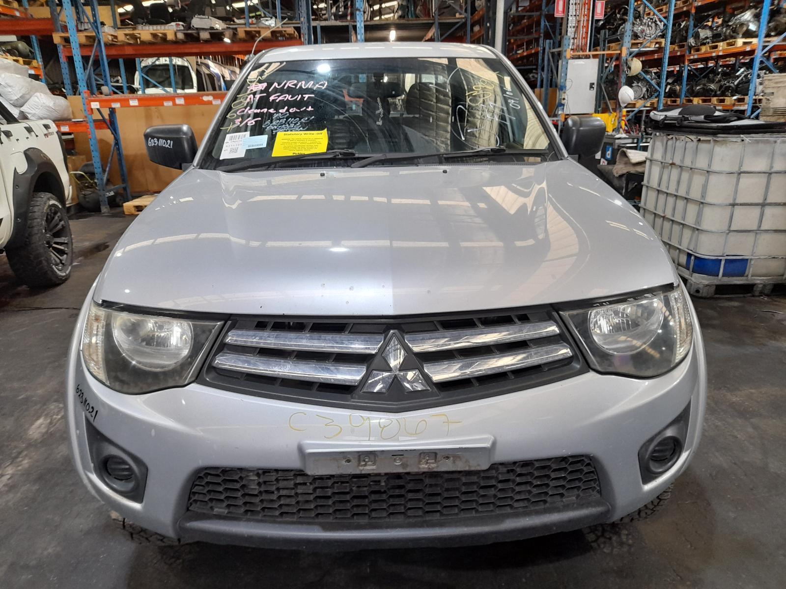 View Auto part Trans/Gearbox Mitsubishi Triton 2015
