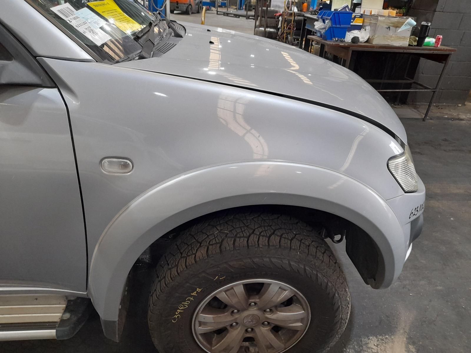 View Auto part Right Guard Mitsubishi Triton 2015