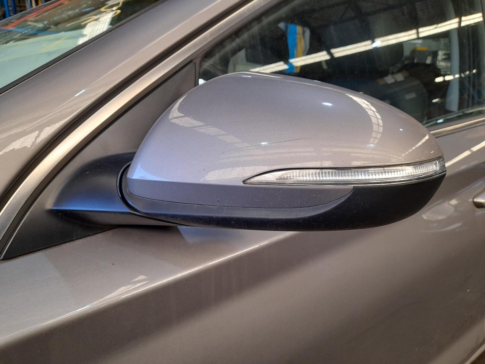 View Auto part Left Door Mirror Hyundai I30 2021