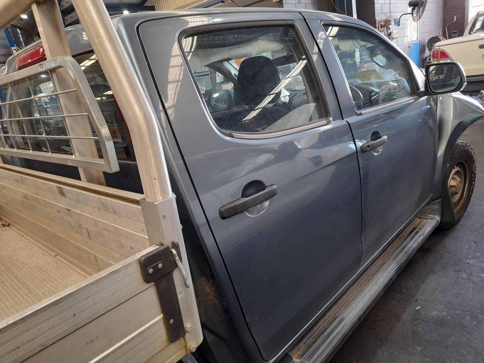 View Auto part Right Rear Door Window Isuzu Dmax 2016