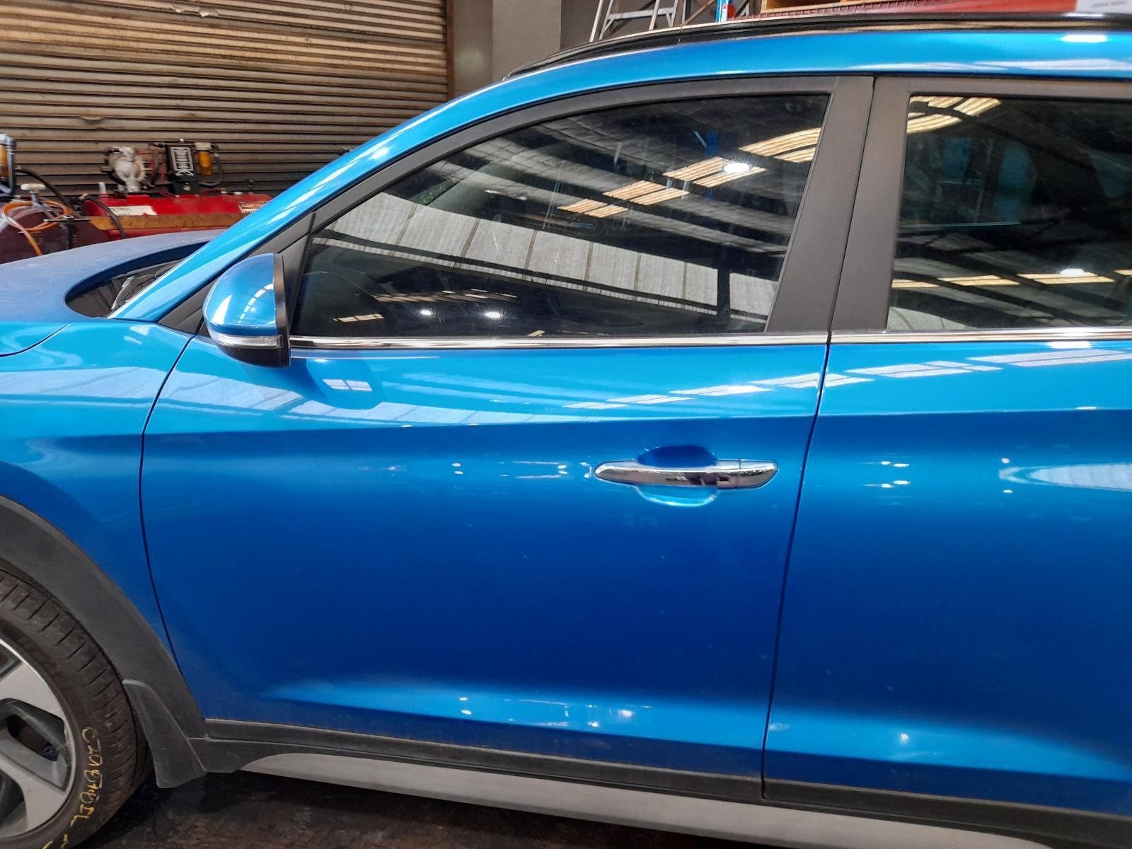 View Auto part Left Front Door Window Hyundai Tucson 2017