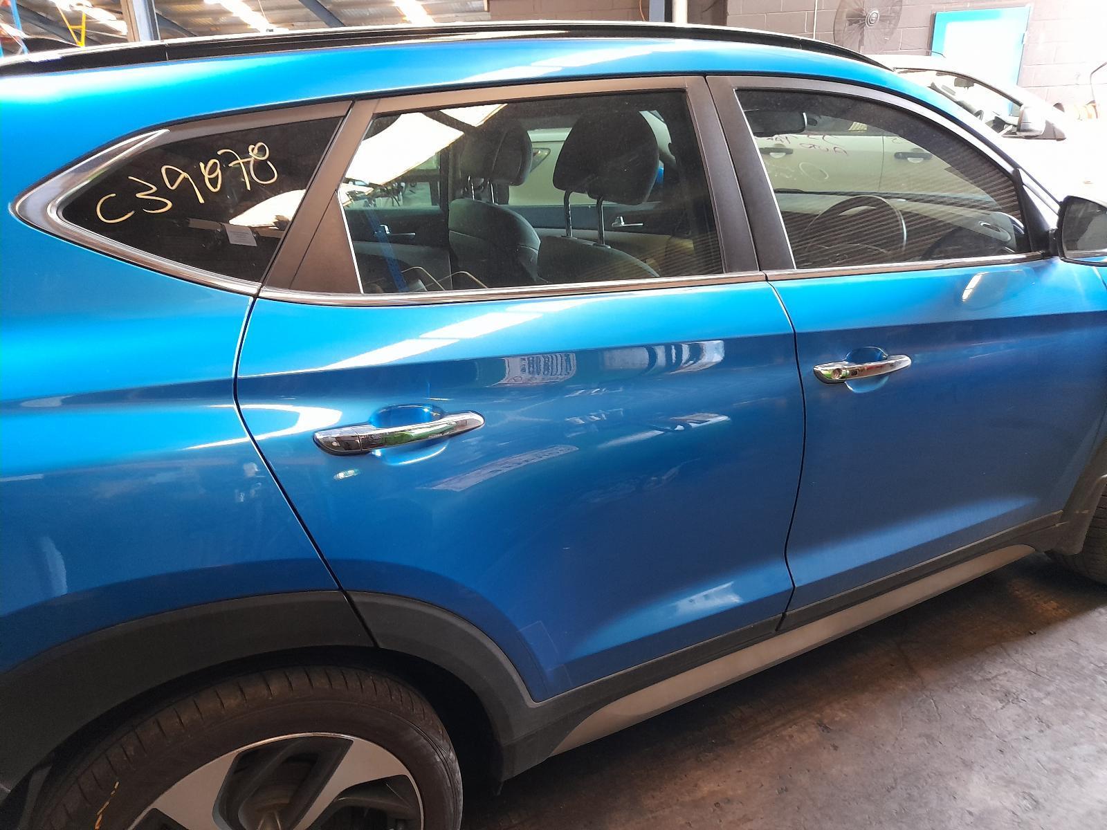 View Auto part Right Rear Wnd Reg/Motor Hyundai Tucson 2017