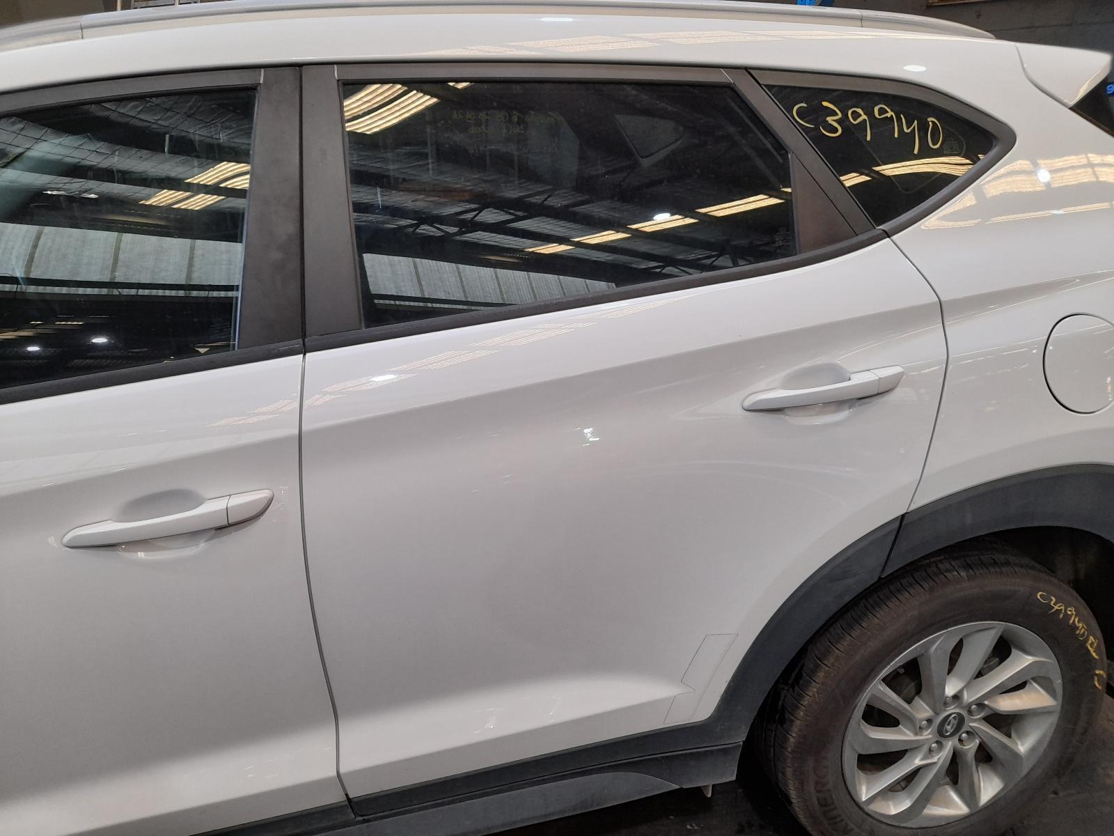 View Auto part Left Rear Side Glass Hyundai Tucson 2017
