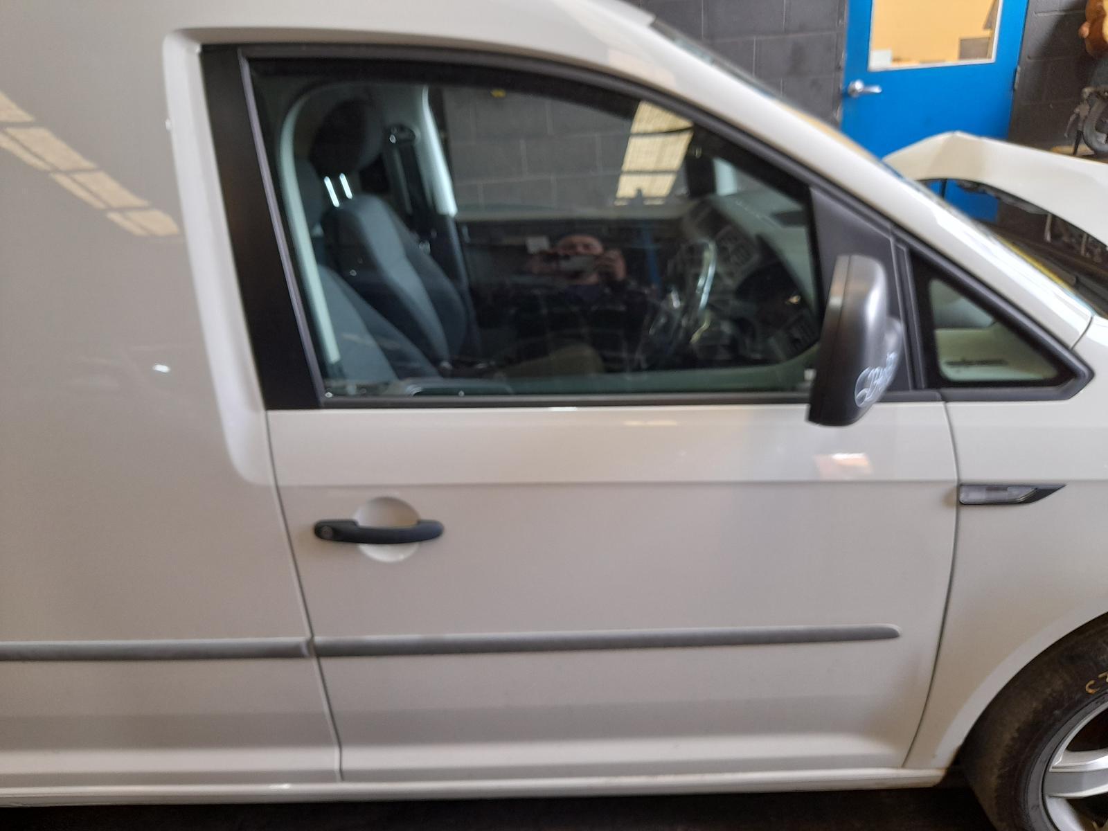 View Auto part Right Front Door Window Volkswagen Caddy 2019