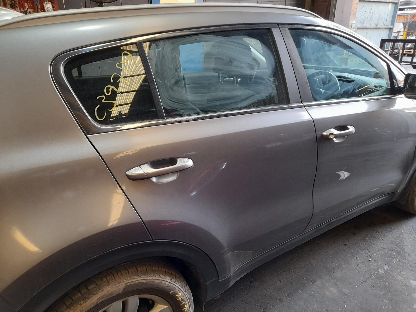 View Auto part Right Rear Door Sliding Kia Sportage 2017