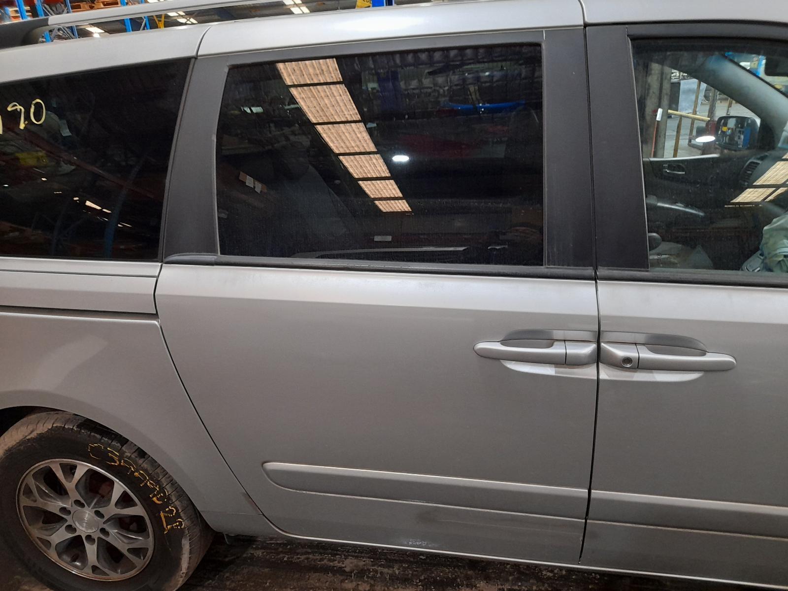 View Auto part Right Rear Door Window Kia Carnival/grand Carnival 2014