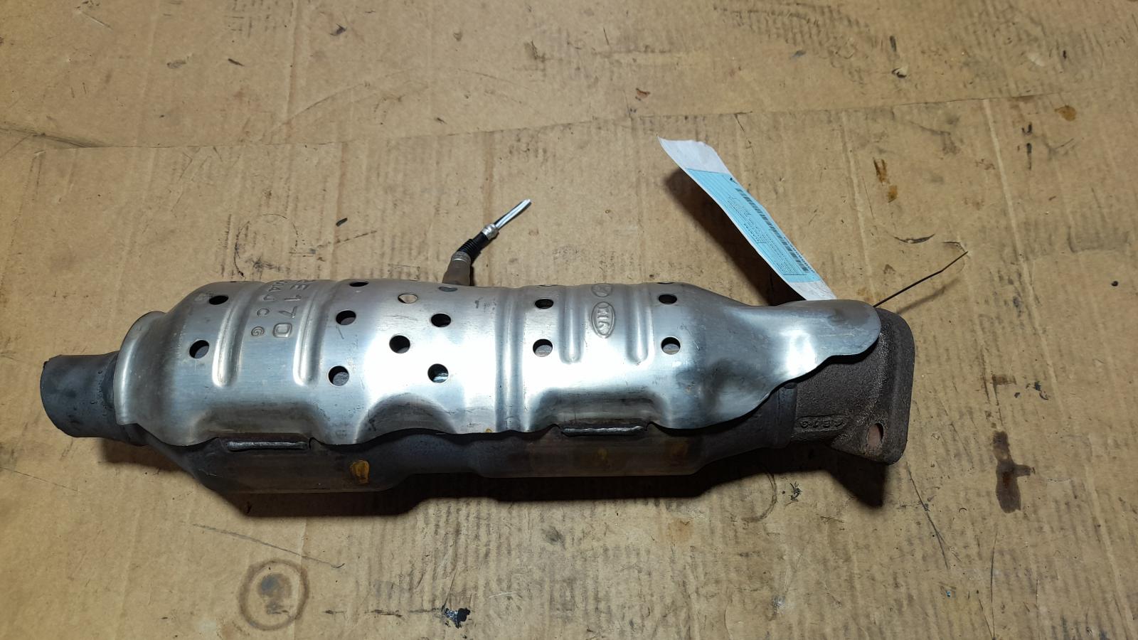 View Auto part Catalytic Converter Hyundai Elantra 2014
