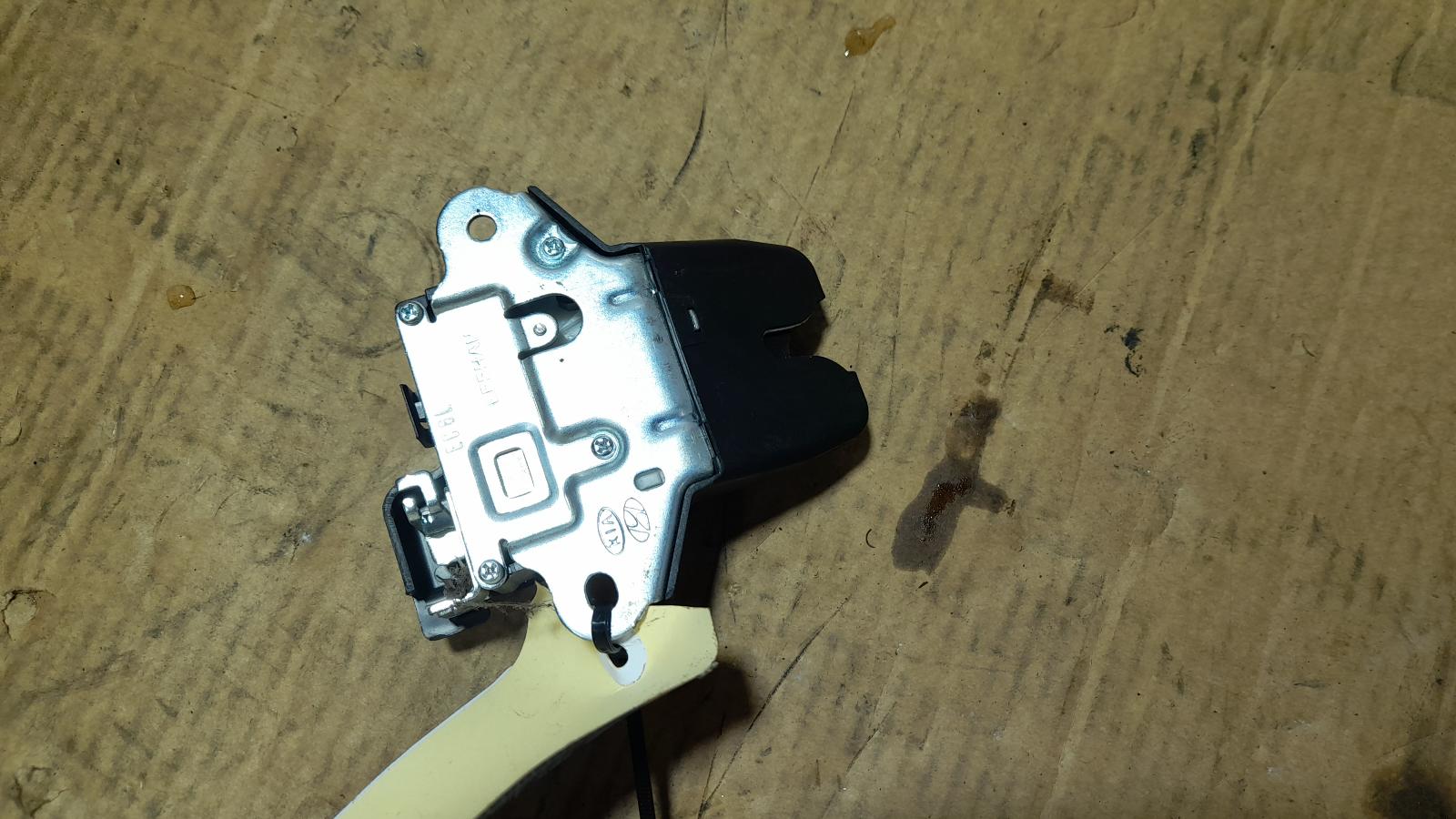 View Auto part Door/Boot/Gate Lock Hyundai Elantra 2014