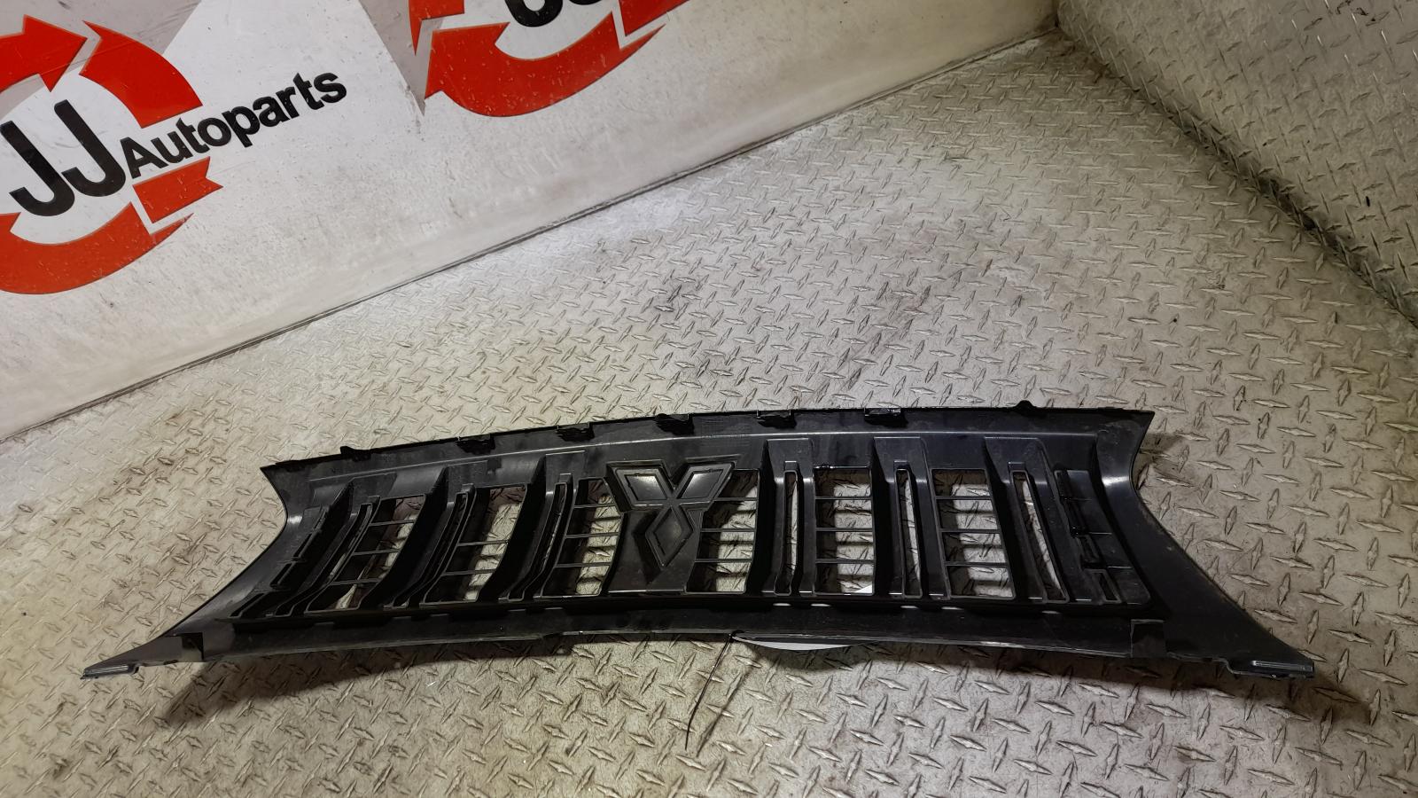 2017 Mitsubishi Triton Grille View Auto part Grille Mitsubishi Triton 2017