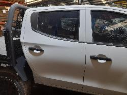 View Auto part Right Rear Door Sliding Mitsubishi Triton 2017