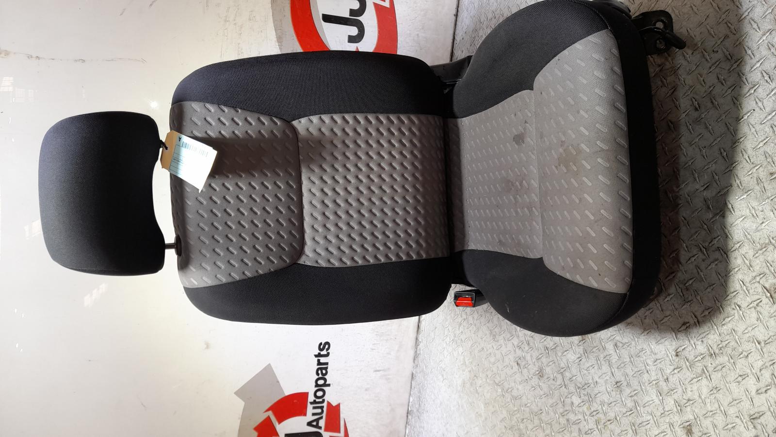 View Auto part Front Seat Nissan Navara 2011
