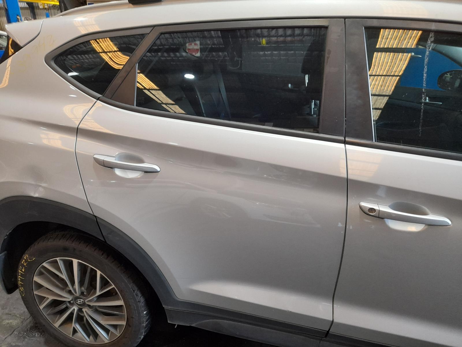 View Auto part Right Rear Door Sliding Hyundai Tucson 2019