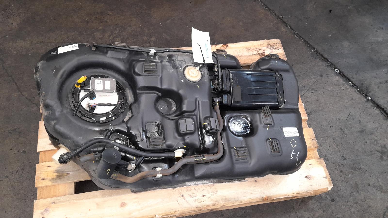 View Auto part Fuel Tank Hyundai Tucson 2019