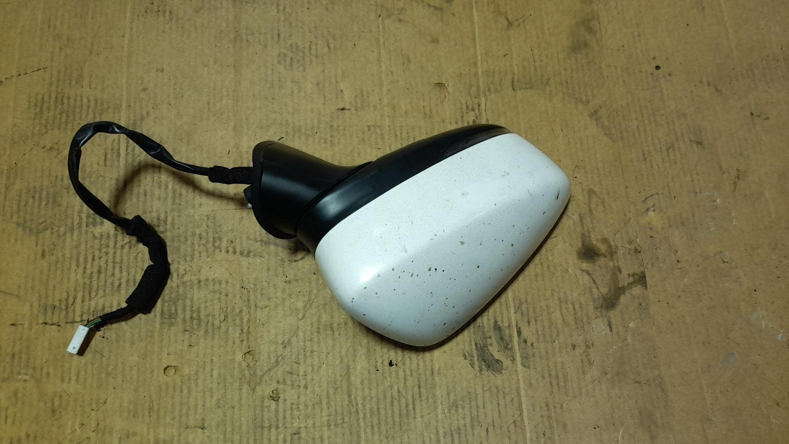 View Auto part Right Door Mirror Mazda 3 2017
