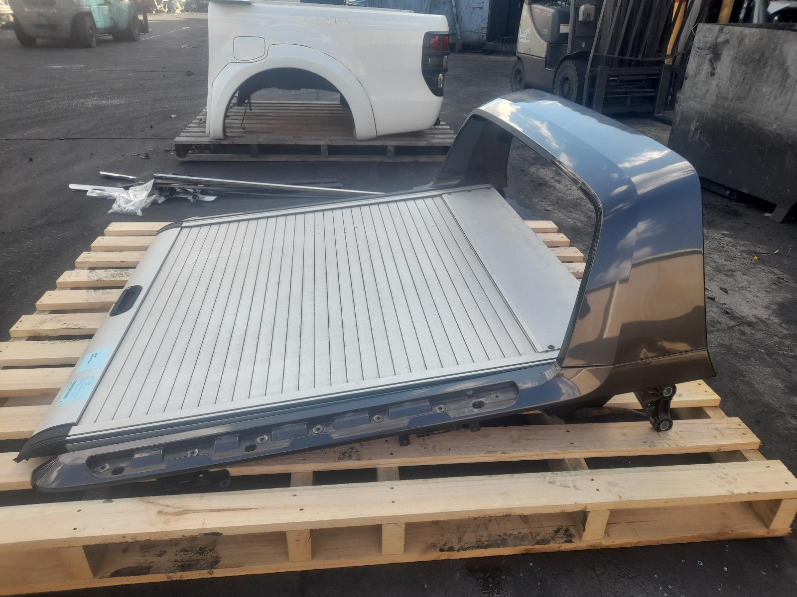 View Auto part Tonneau/Cover Ford Ranger 2016