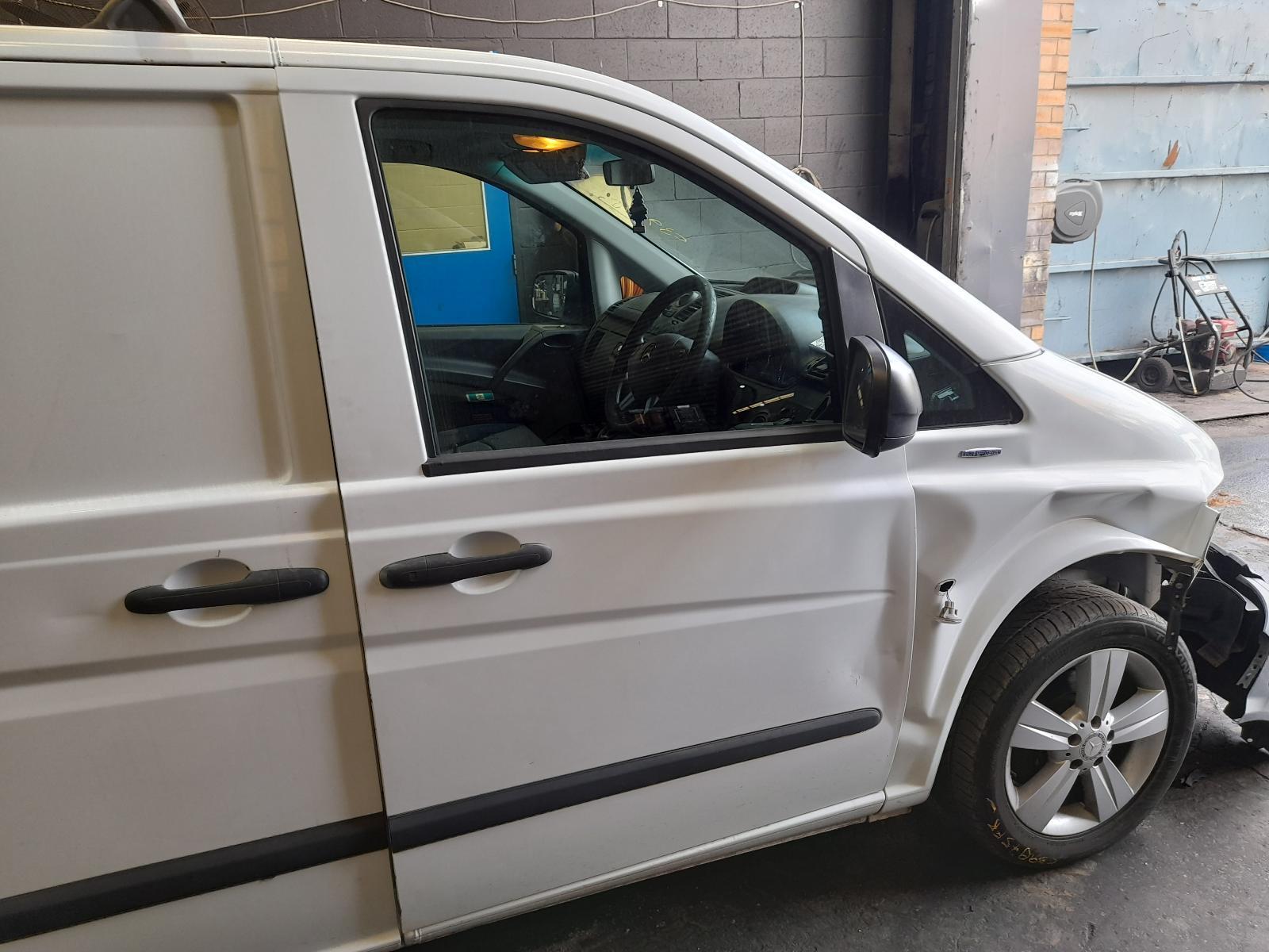 View Auto part Left Front Door Mercedes Vito 2011