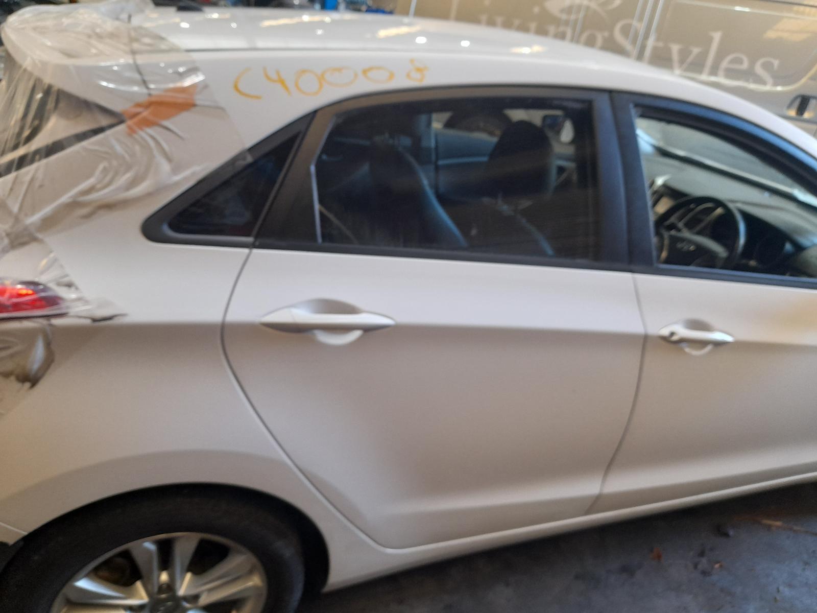 View Auto part Right Rear Door Window Hyundai I30 2014