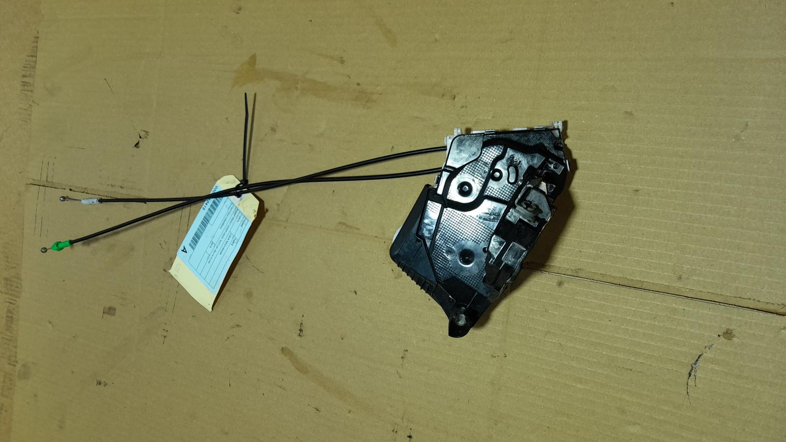 View Auto part Door/Boot/Gate Lock Toyota Yaris 2018