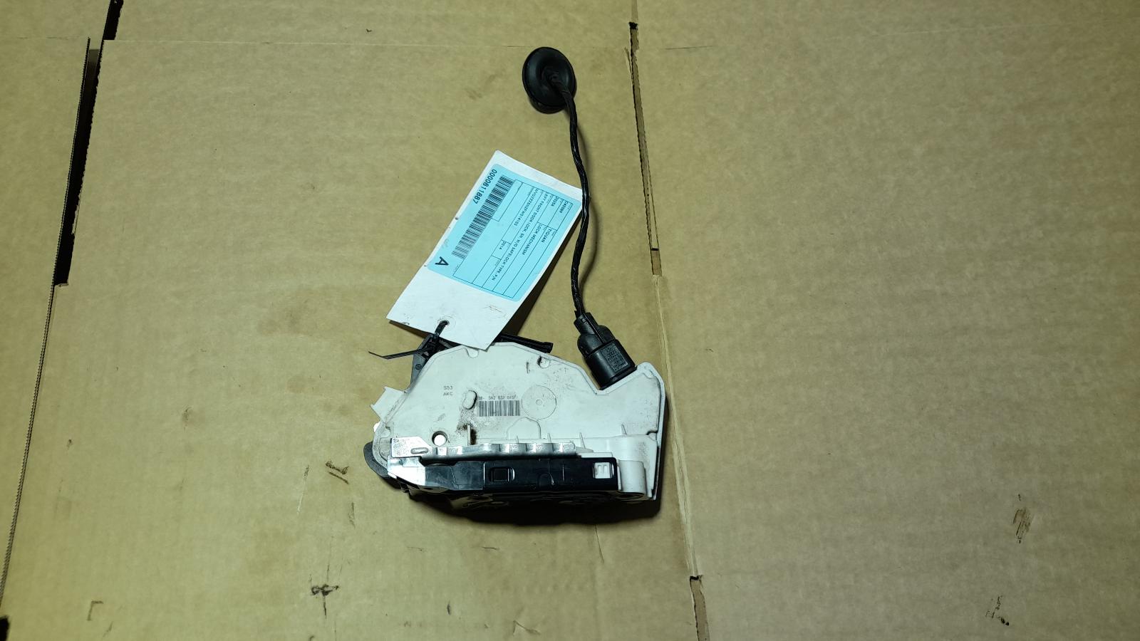 View Auto part Door/Boot/Gate Lock Volkswagen Tiguan 2014