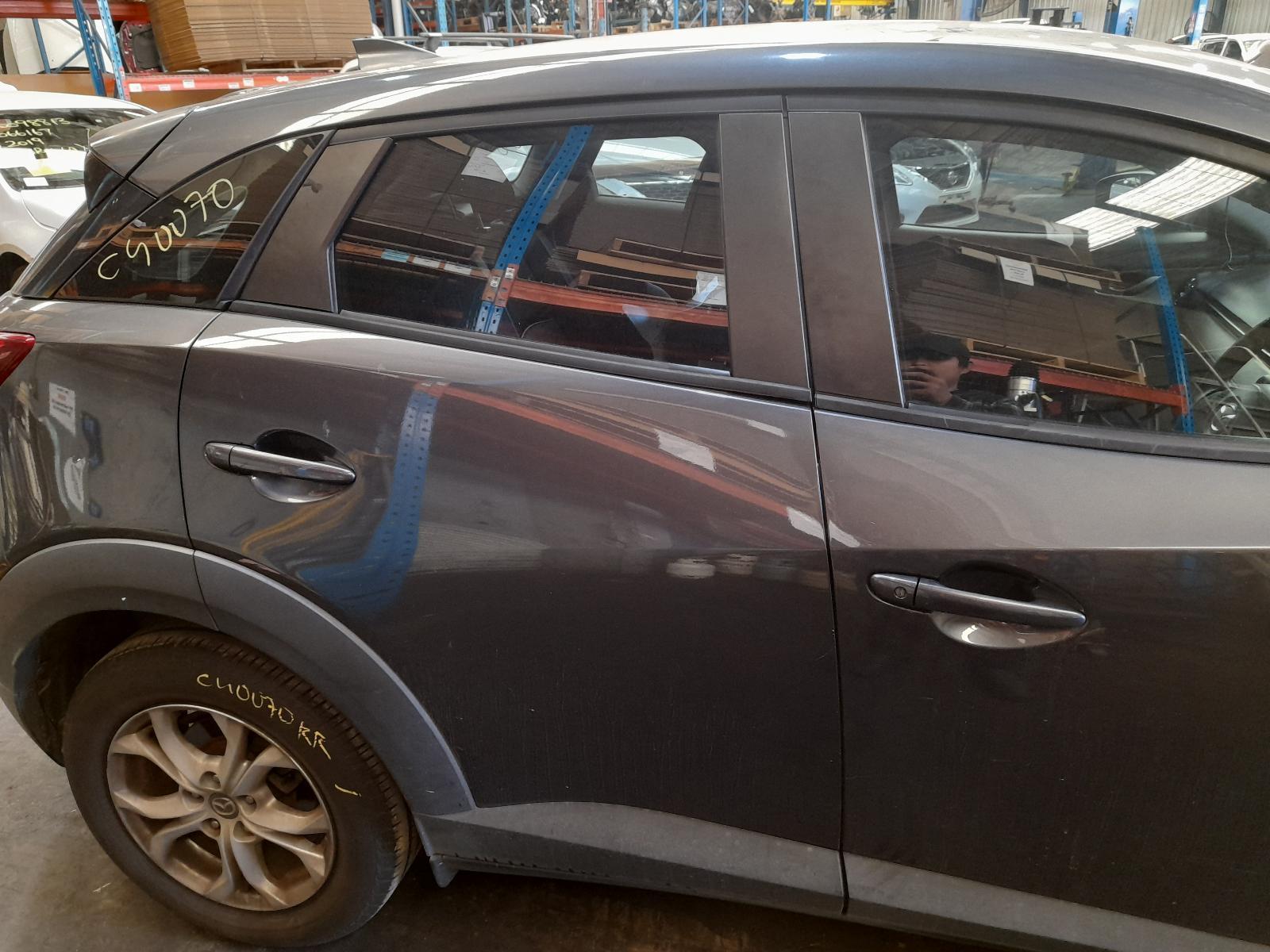 View Auto part Right Rear Door Sliding Mazda Cx3 2015