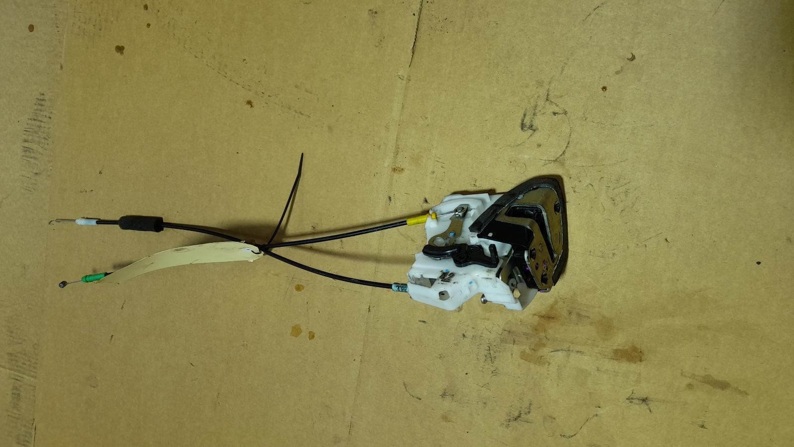 View Auto part Door/Boot/Gate Lock Toyota Hilux 2012