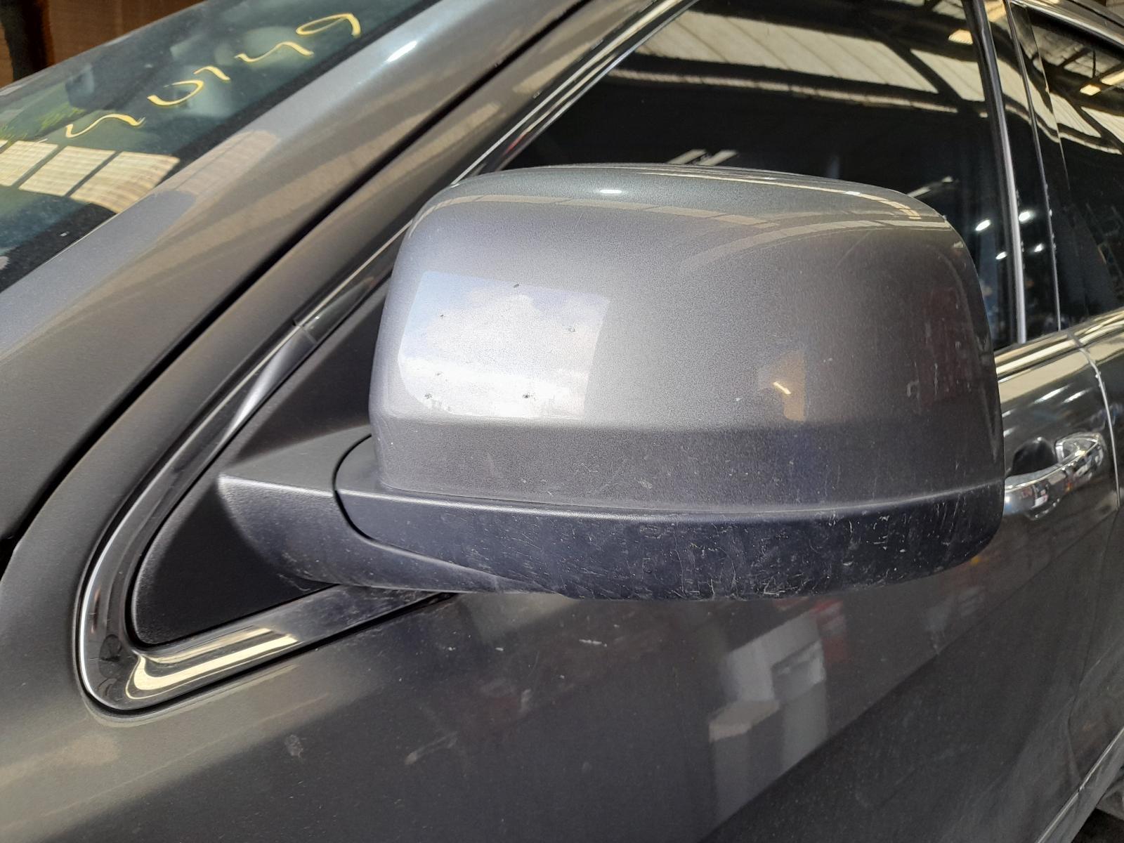 View Auto part Left Door Mirror Jeep Grandcherokee 2011