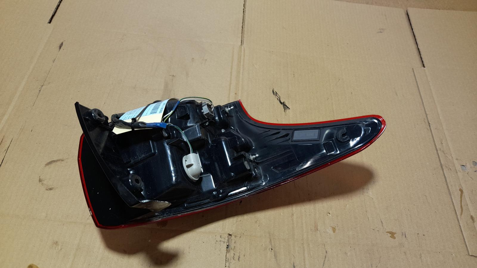 View Auto part Right Taillight Mitsubishi Outlander 2017