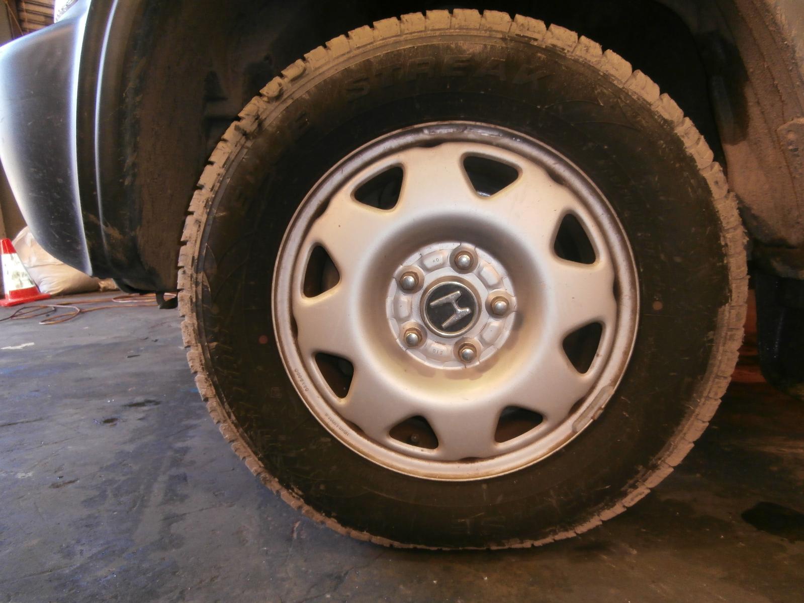 View Auto part Bonnet Lock/Support Honda Crv 1999