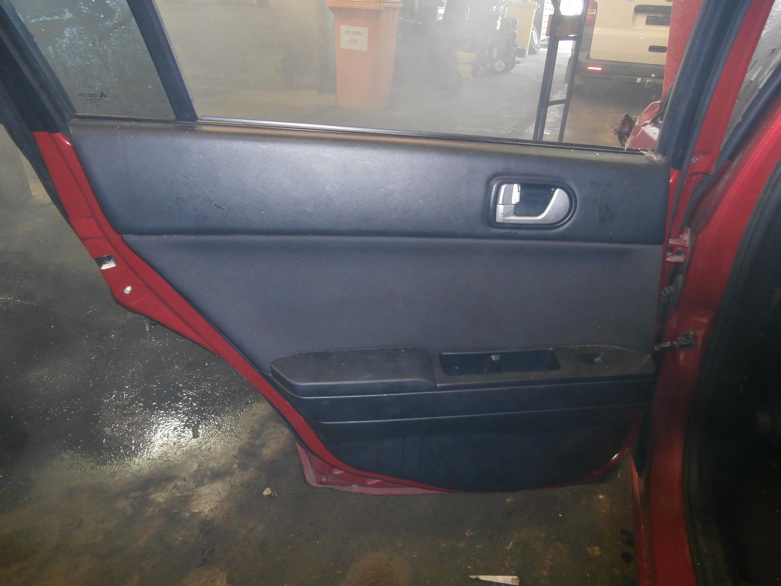 View Auto part Radio/Cd/Dvd/Sat/Tv Mitsubishi 380 2005